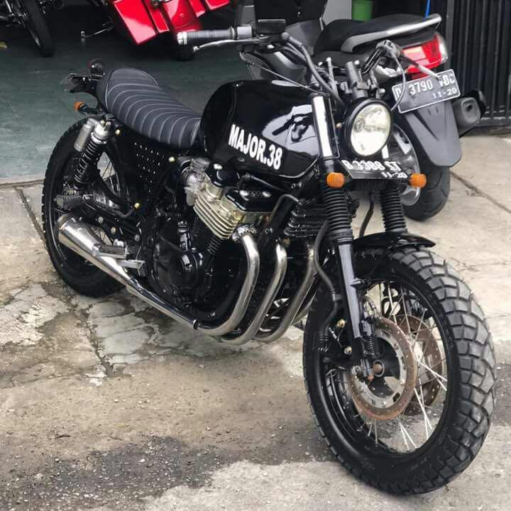 Moge Suzuki Bandit Gsx 750 Custom Scrambler 4 Silinder Motorbikes