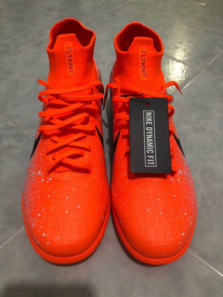 Nike Mercurial Superfly VI Elite FG Black Total orange boot.