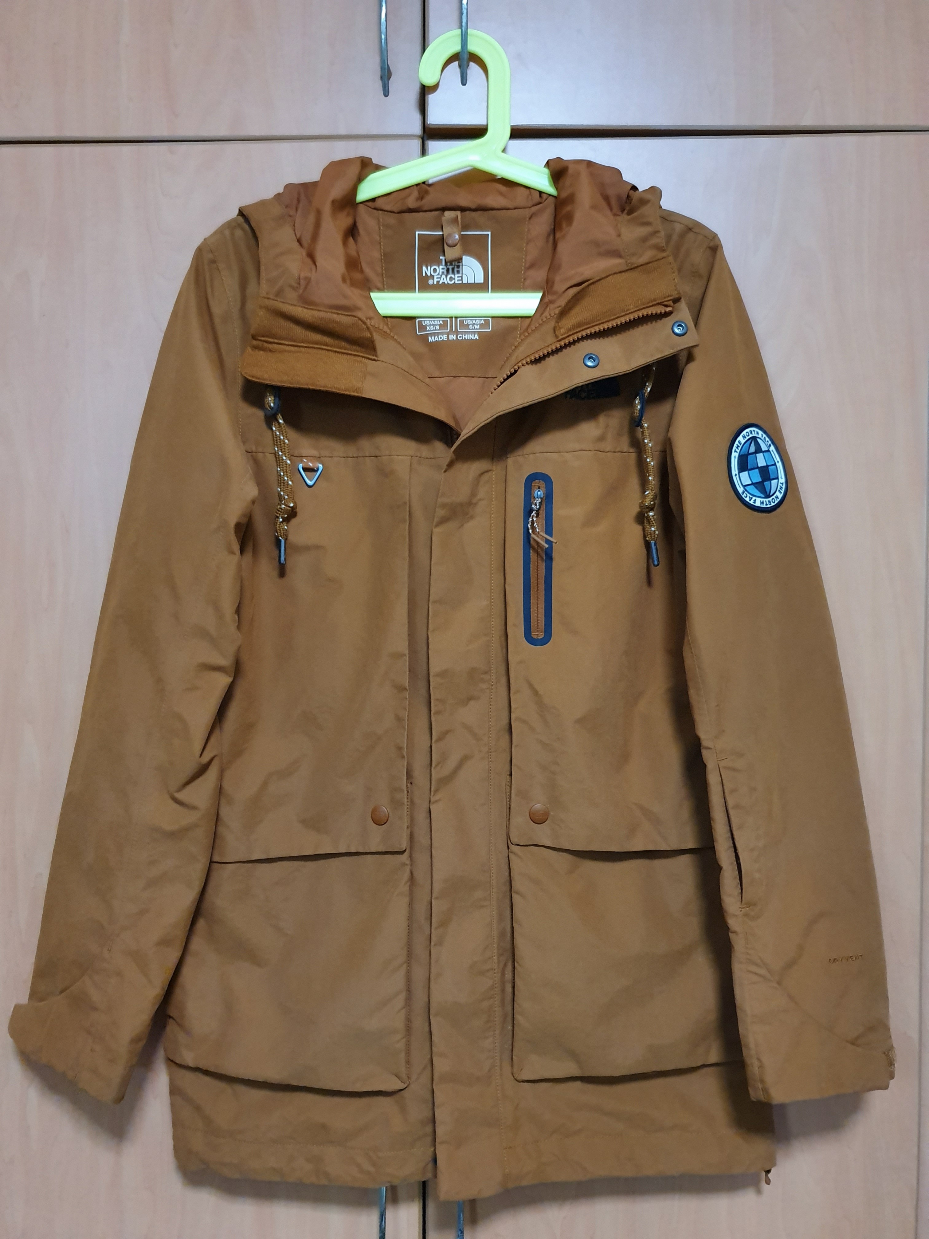 The north sale face explorer jacket