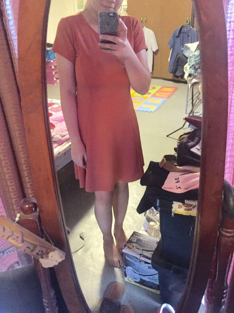 Office Dress (Category: Dresses) located in Marikina City. Submitted by imjasdee (Listing ID 253351215, Image 3). Description: Brand new Size: Small - Semi large Rfs: wrong size.