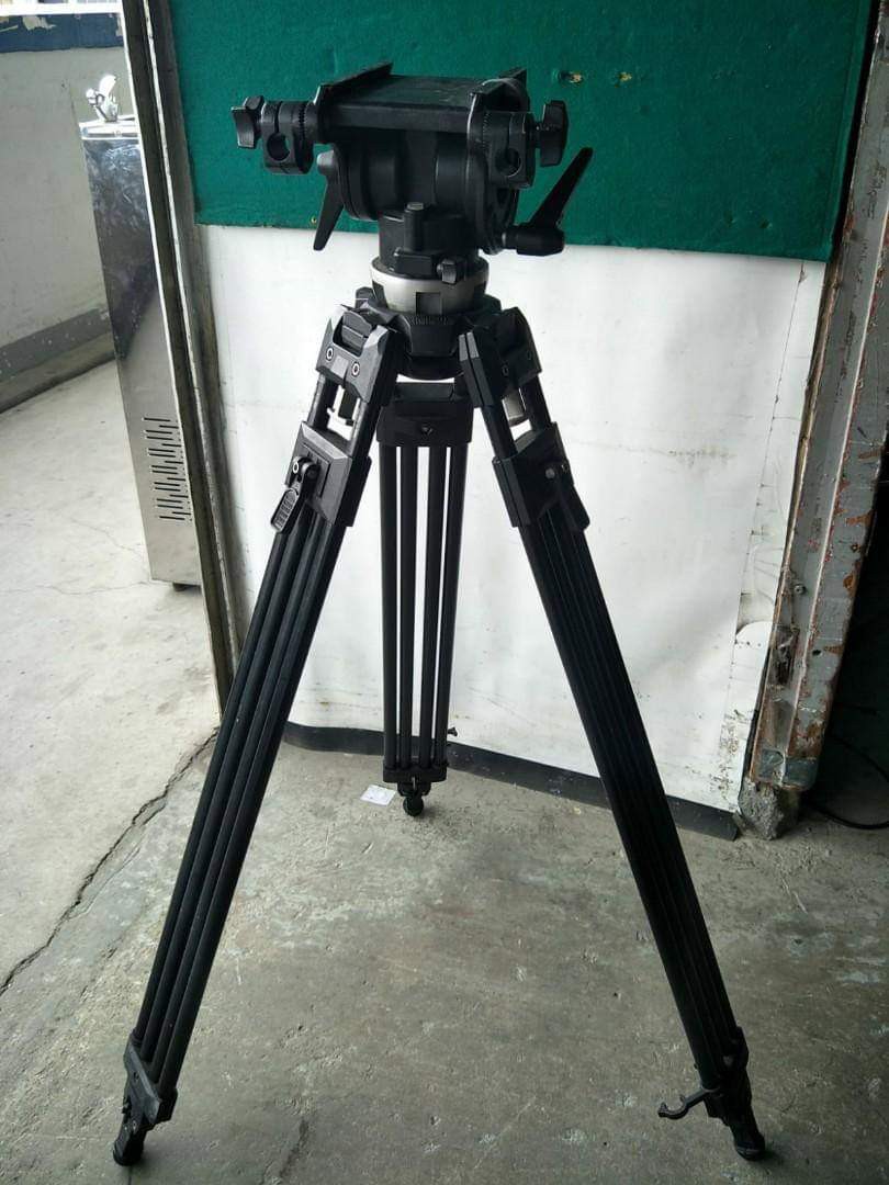 Manfrotto Professional 350B Tripod for sale 300 each, Photography