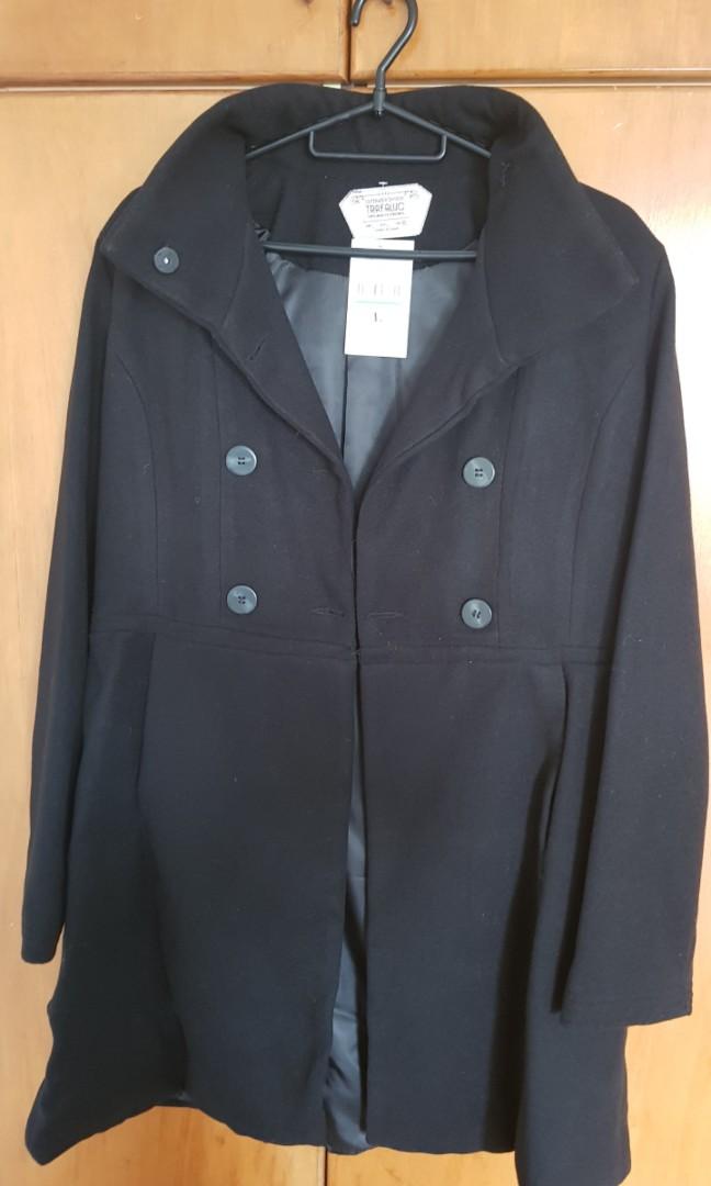 Winter Jacket (Category: Coats, Jackets and Outerwear) located in Singapore. Submitted by blan27 (Listing ID 258864922, Image 2). Description: Women winter Jacket. Brand new. Low Price, non-negotiable. Length- 88cm. Chest - 96 cm. Waist - 84 cm. Non-refundable once sold. Self-Collect from Jurong West St 71, or Blk 114B Bt Batok West Ave 6 (prior arrangement)..