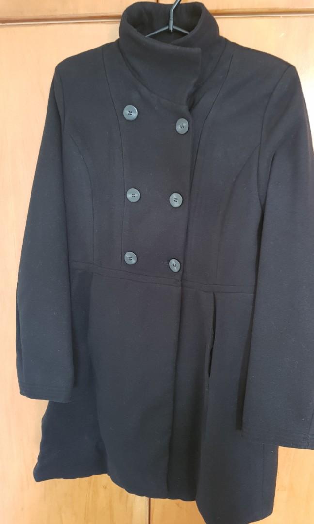 Winter Jacket (Category: Coats, Jackets and Outerwear) located in Singapore. Submitted by blan27 (Listing ID 258864922, Image 1). Description: Women winter Jacket. Brand new. Low Price, non-negotiable. Length- 88cm. Chest - 96 cm. Waist - 84 cm. Non-refundable once sold. Self-Collect from Jurong West St 71, or Blk 114B Bt Batok West Ave 6 (prior arrangement)..