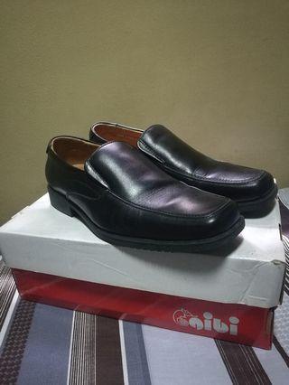 Gibi Black Leather Shoes
