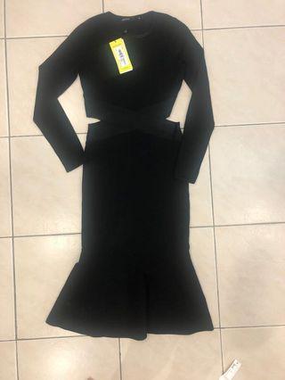 Karen Millen Fitted black dress