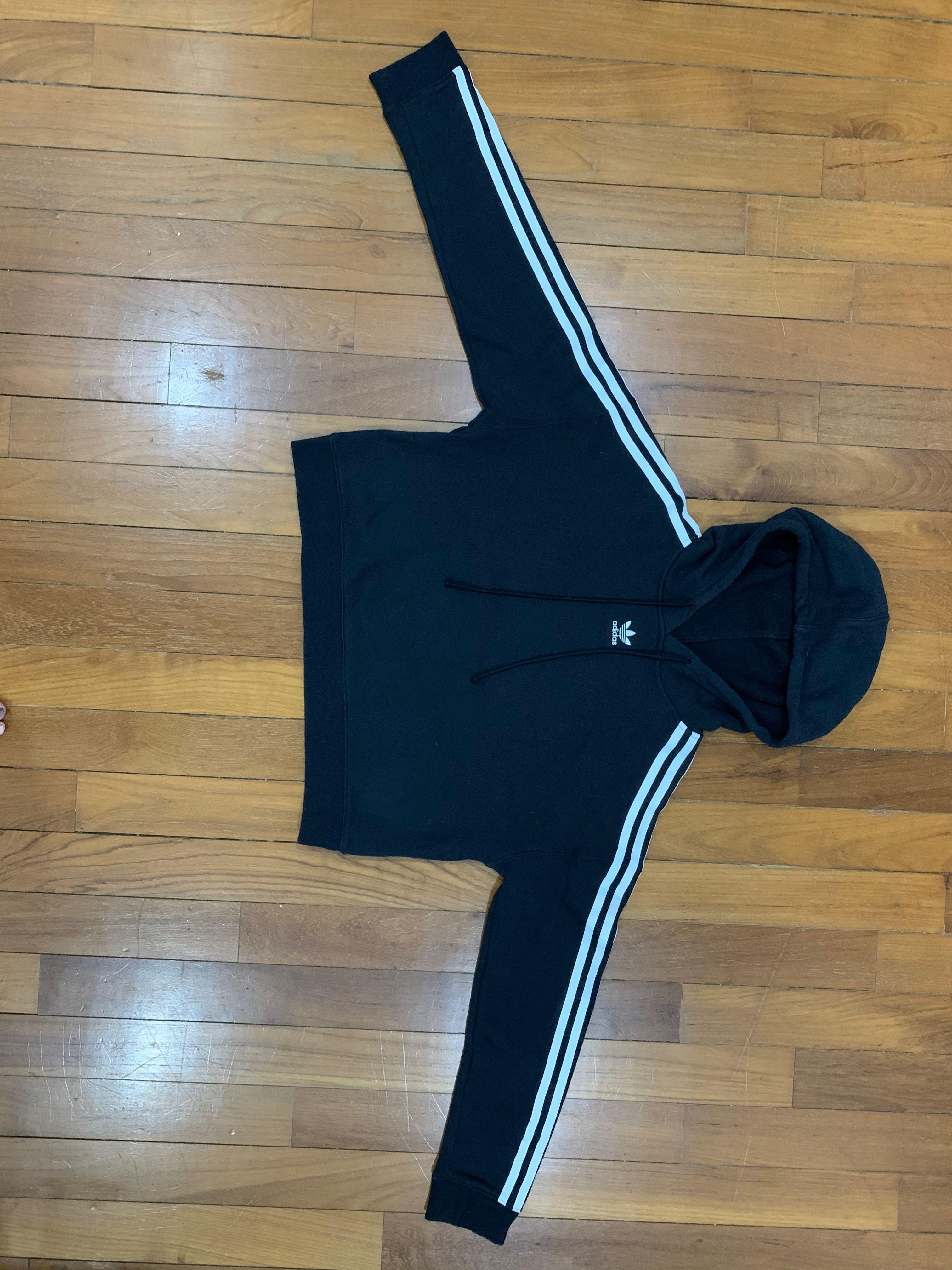 adidas originals adicolor three stripe cropped hoodie in black