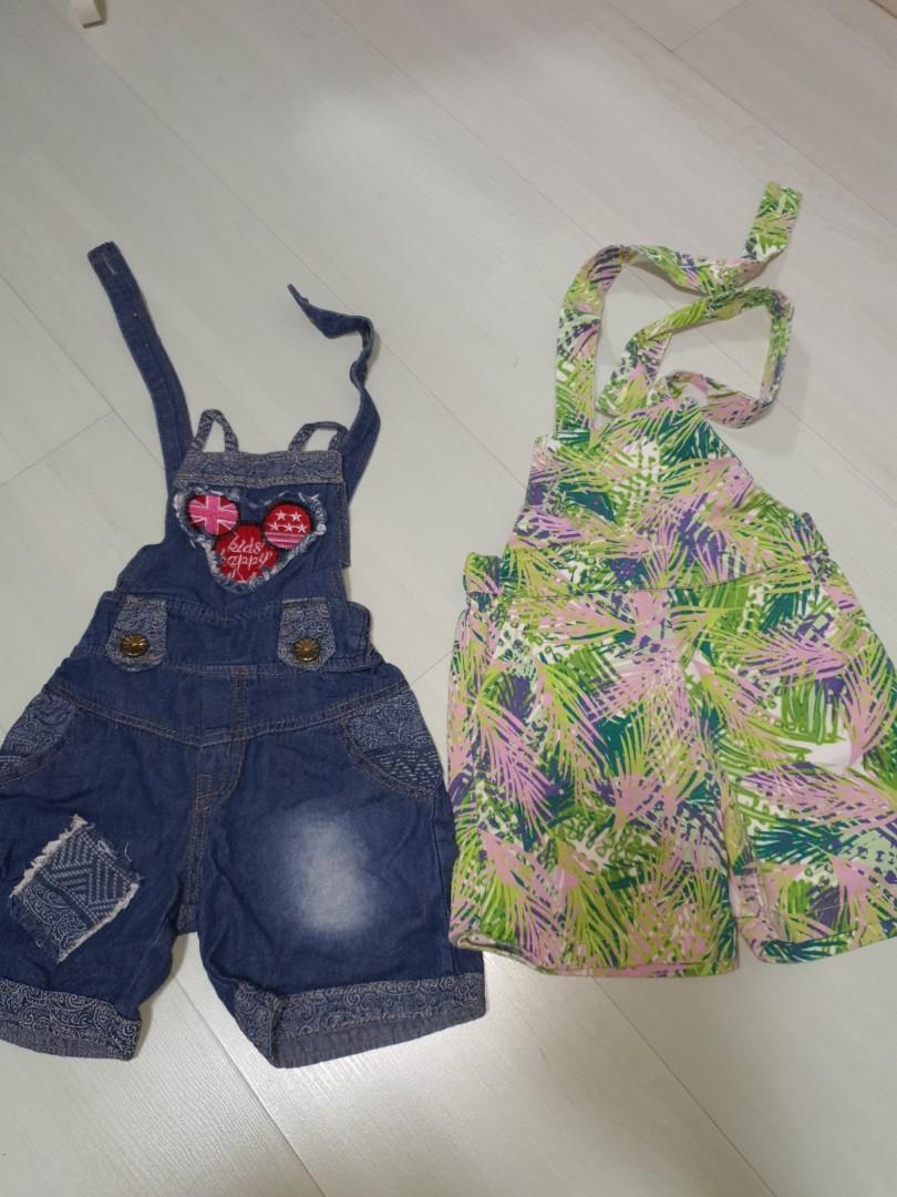 All about monkey jeans (Category: Babies & Kids Fashion) located in Singapore. Submitted by melodyoflife (Listing ID 258924708, Image 1). Description: $9 each. very nice quality, cute design. 1. blue jeans monkey. condition 9/10 2. green abstract monkey jeans condition 9/10 Clearing my baby's boutique collections. I only selling my baby clothes which are nice, cute or unique design. Also still in good condition for other ppl to use it. Baby grows