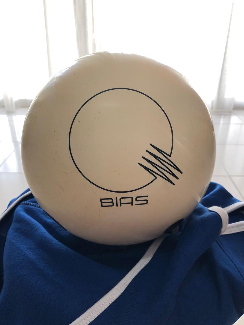 Brunswick Quantum Bias Bowling Ball, Sports Equipment, Sports & Games