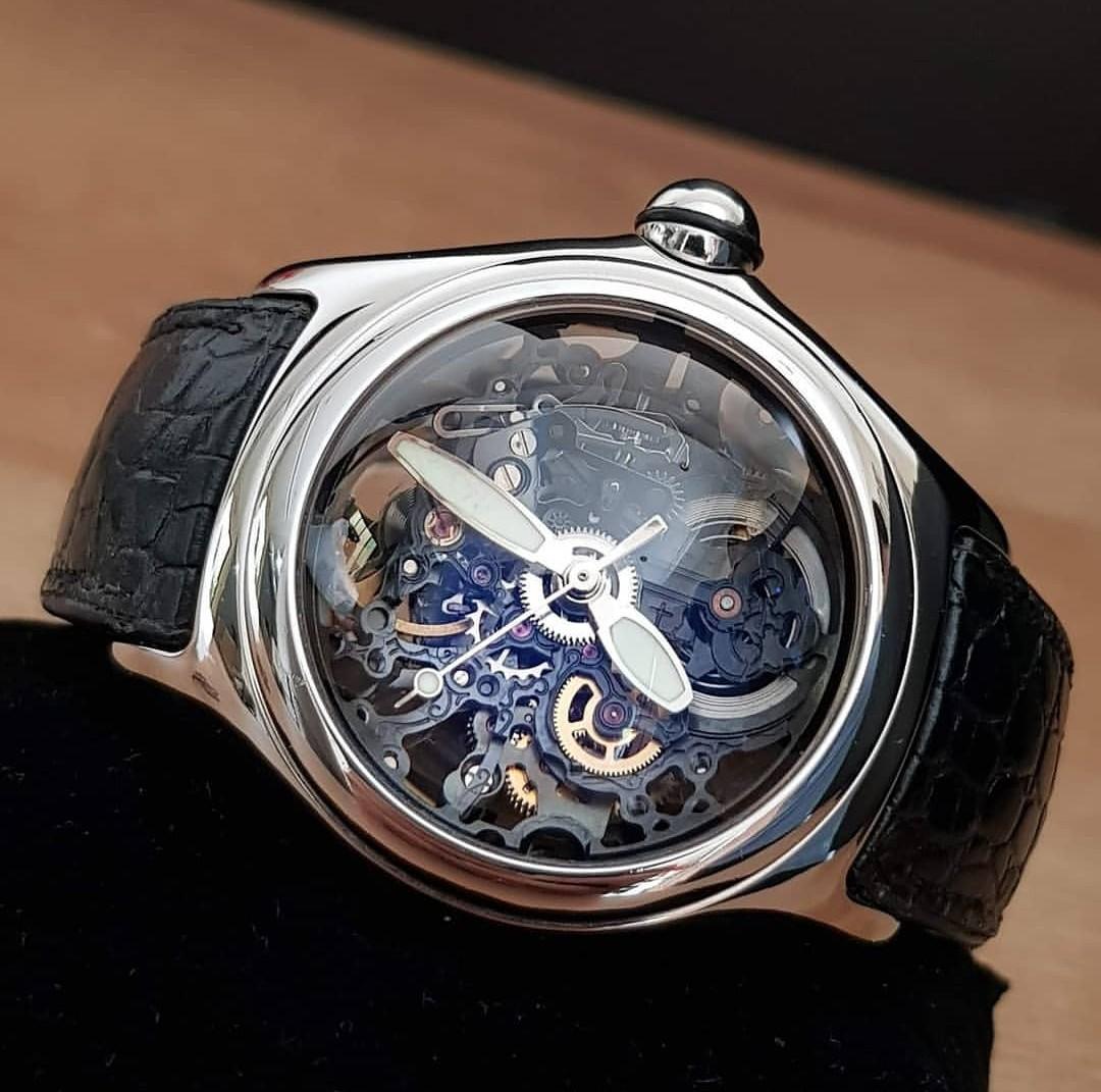 Corum hot sale watch harga