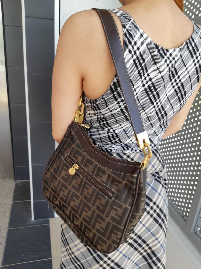 Fendi sas purse clearance