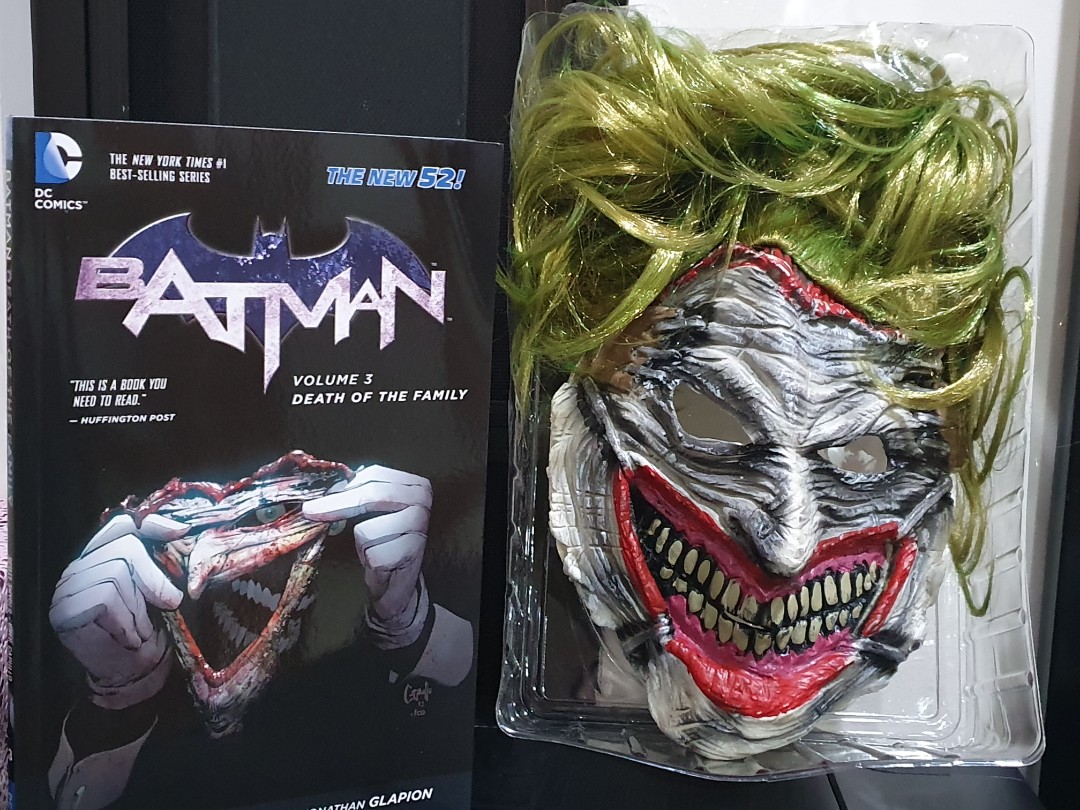 Joker Death in the Family Mask + Comic Set, Hobbies & Toys, Books &  Magazines, Comics & Manga on Carousell