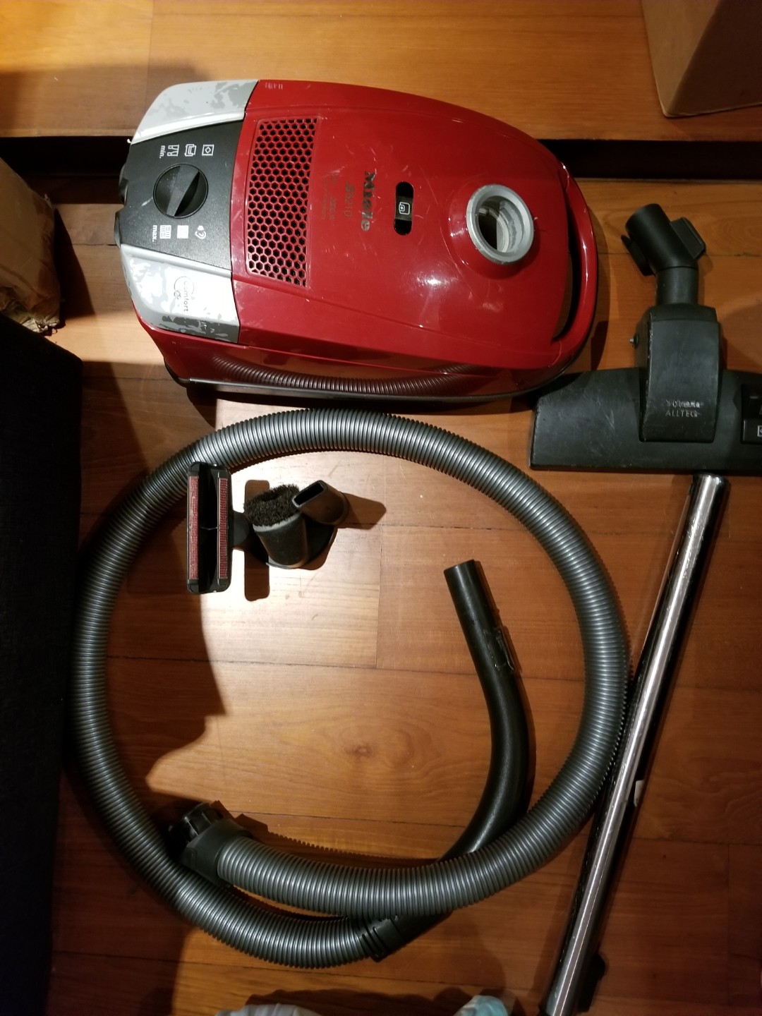 Miele Vacuum Machine S6210 (Made In Germany), TV & Home Appliances