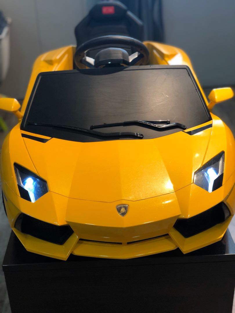 RASTAR Lamborghini Aventador kids toddlers battery operated car with