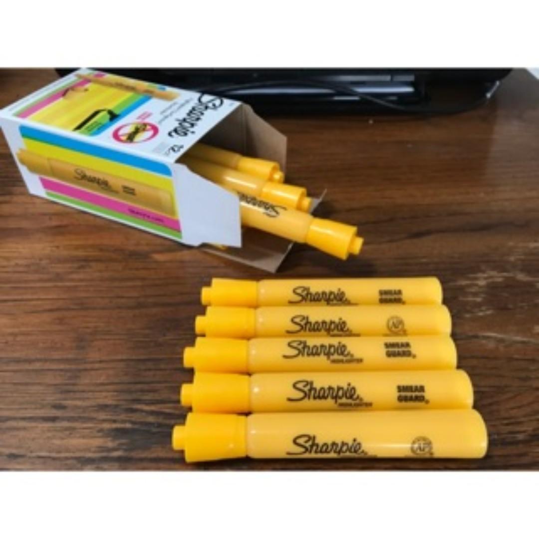 SHARPIE BANANA YELLOW FOR SALE, Audio, Other Audio Equipment on Carousell
