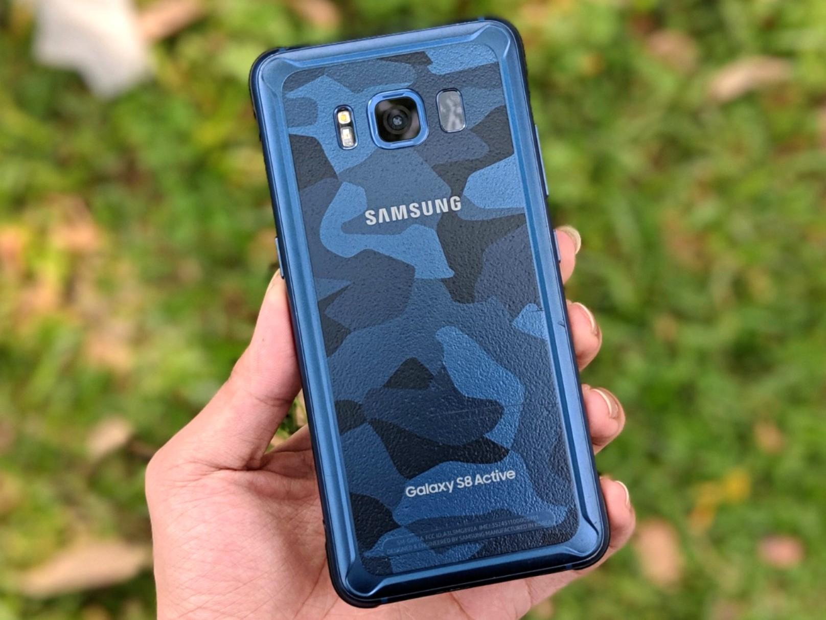 Galaxy s8 active camo blue 2025
