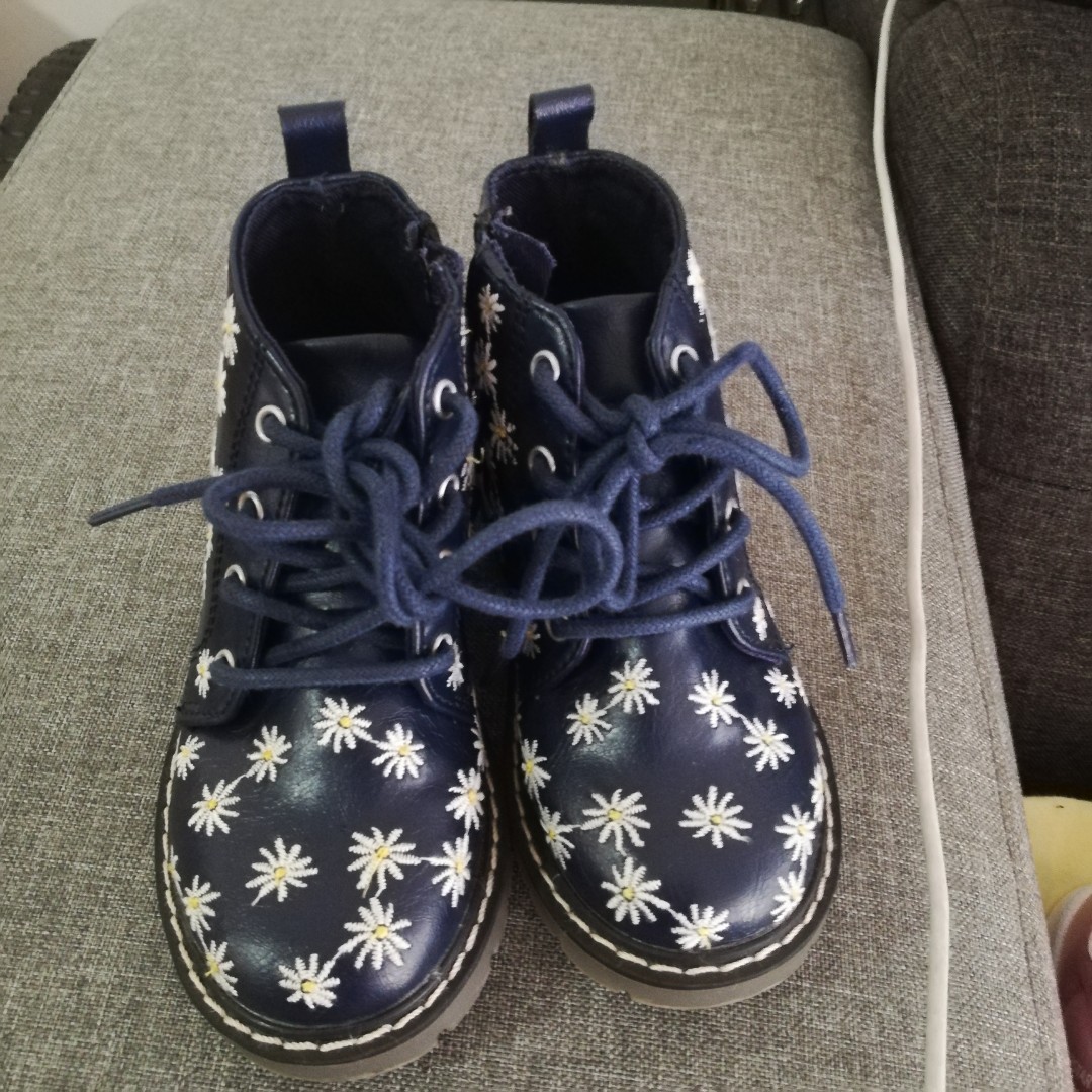 zara daisy boots