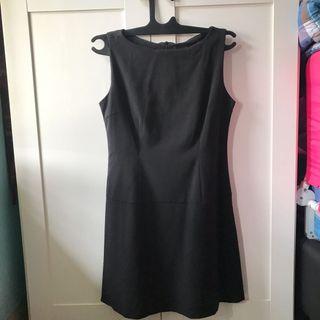#mauovo Executive black dress