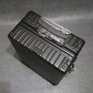 20" Cabin Size FULL Aluminium Luggage - Airplane Rivets & Motifs
