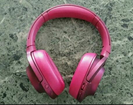 Sony wireless hotsell headphones pink