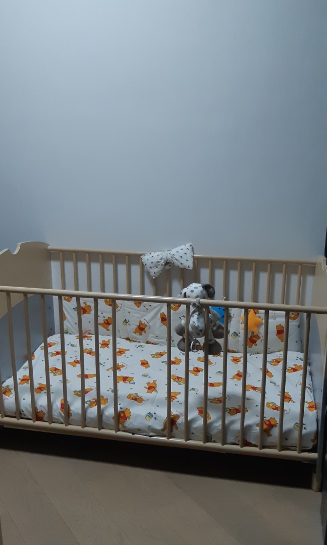 baby bed gray