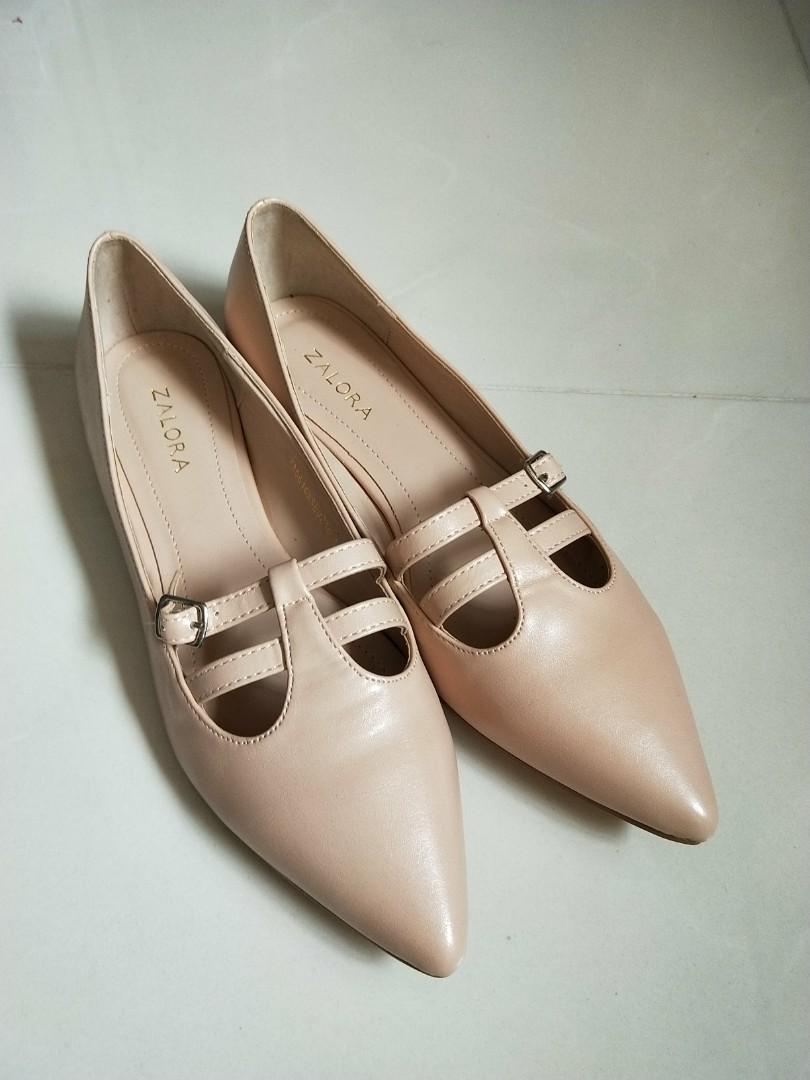 pointed ballerinas