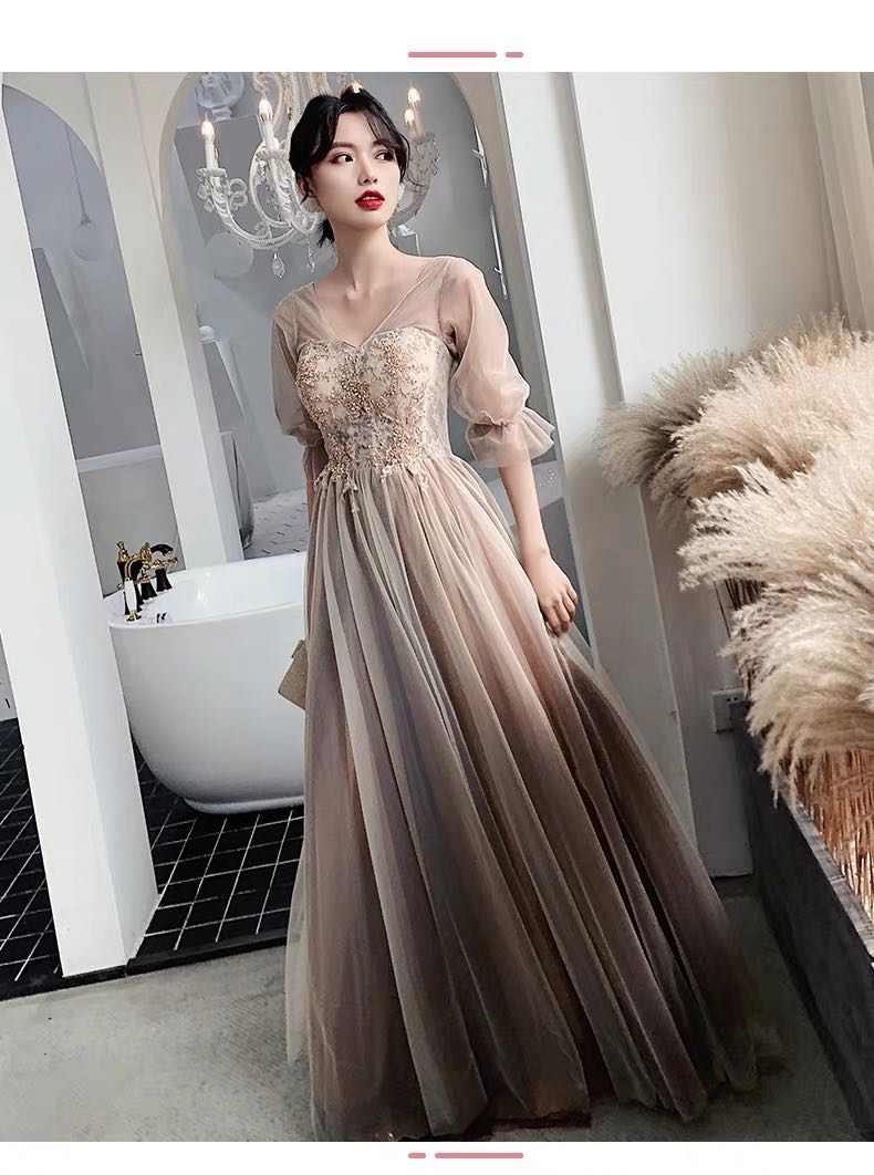 Elegant colors for top dresses