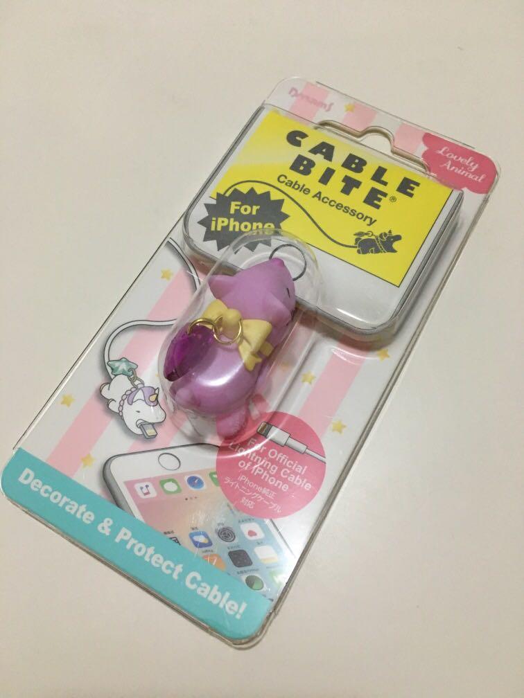 Cable Bite for iphone (Category: Everything Else) located in Singapore. Submitted by jojohoho (Listing ID 259284316, Image 1). Description: .