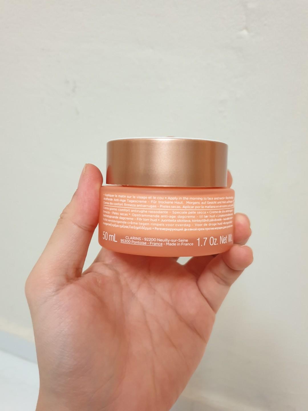 clarins day moisturiser