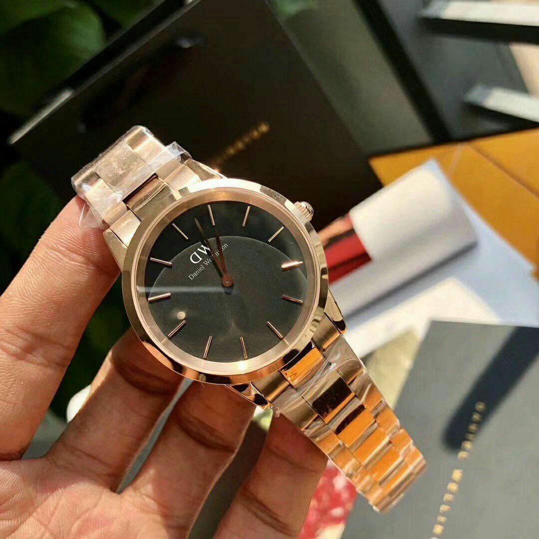 Dw iconic 2025 link rose gold