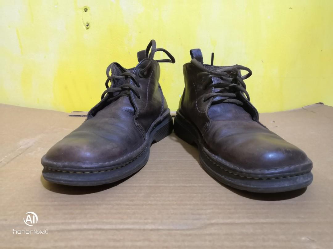 Dr martens wilmot chukka top