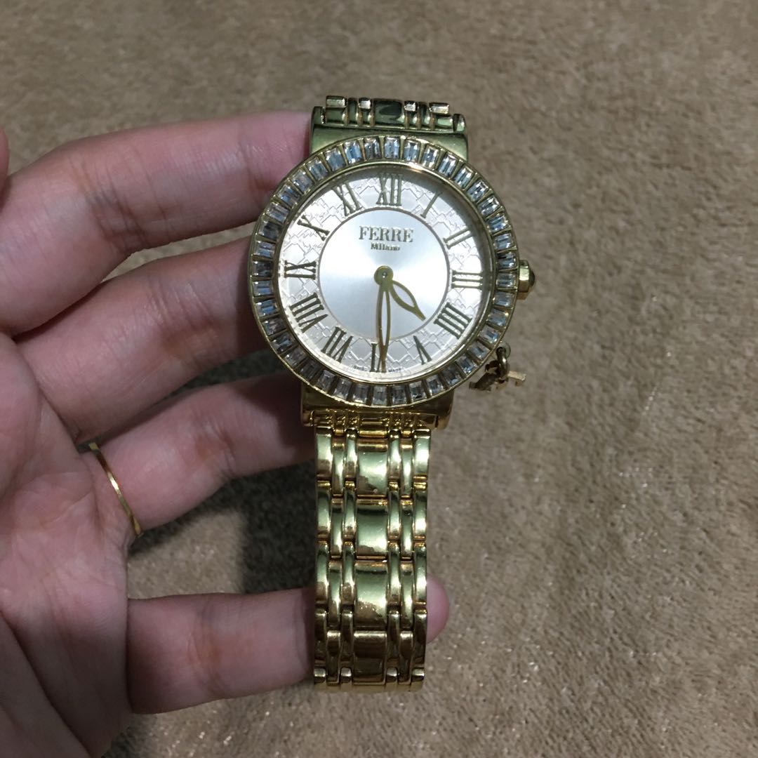 Ferre milano watch price clearance