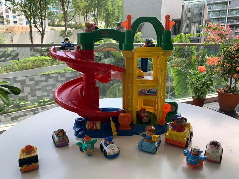 Fisher Price Little People Garage set, Toys & Games, Others on Carousell Fisher Price Little People Garage set, Toys & Games, Others on Carousell