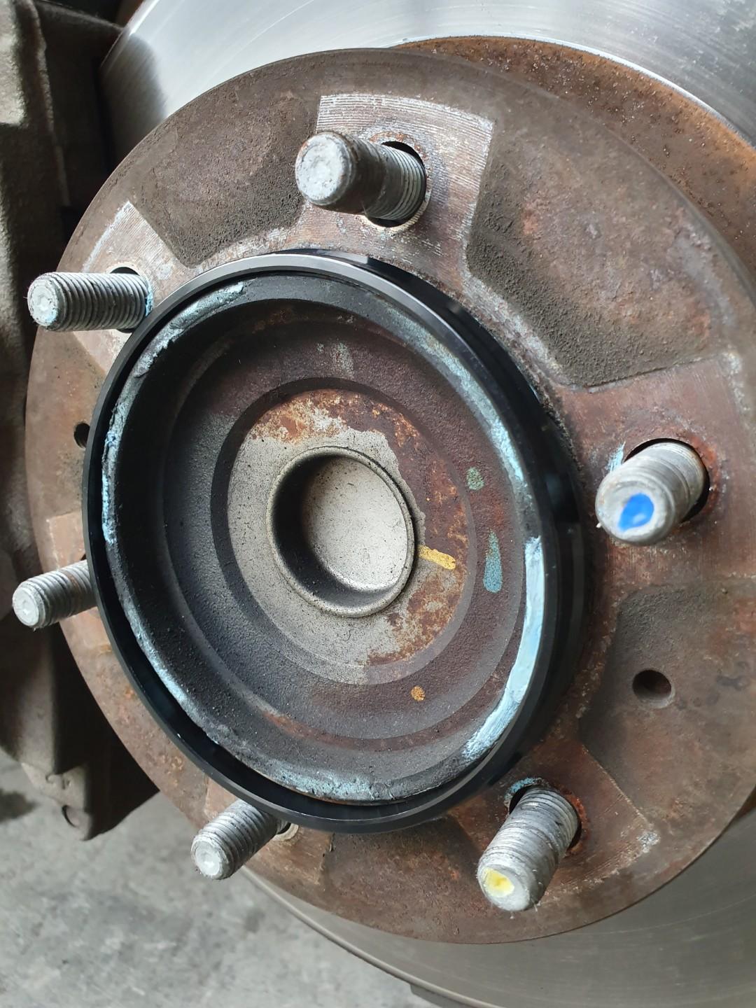 Hub centric ring anti wiggle rims Wheels Toyota Fortuner Montero Revo