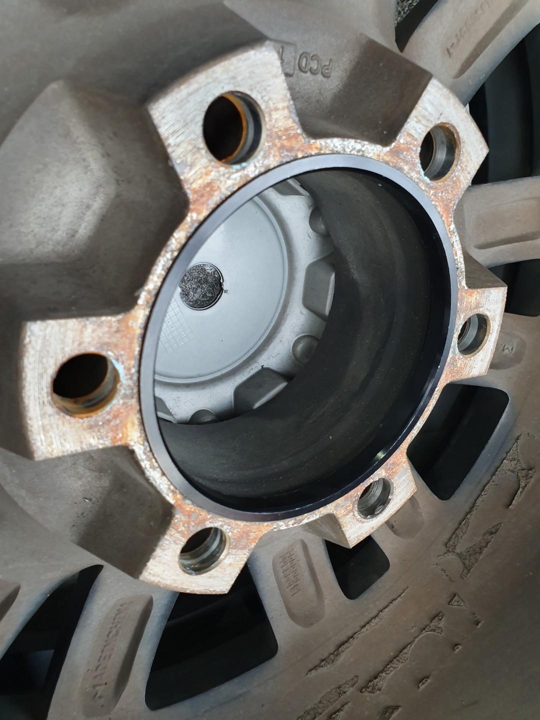 Hub centric ring anti wiggle rims Wheels Toyota Fortuner Montero Revo