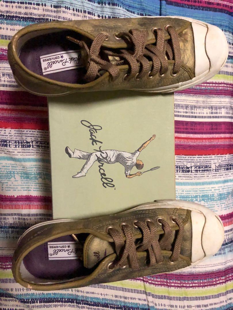 Jack parcel converse （分類：拖鞋）位於 Hong Kong。 由 raisin_bun 提交（商品編號 259126321，圖片 2）。簡介： 只係着過兩次，不過放得有點耐，有少少黃。。