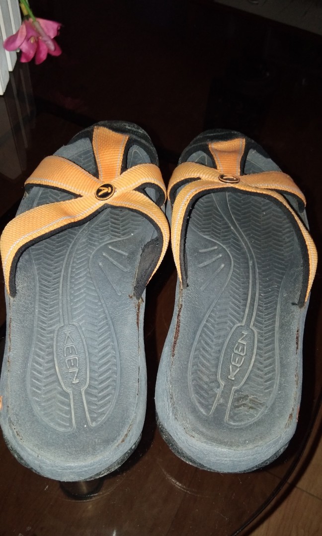 Keen slip-on Sandals, Women's Fashion, Footwear, Flats & Sandals on ...