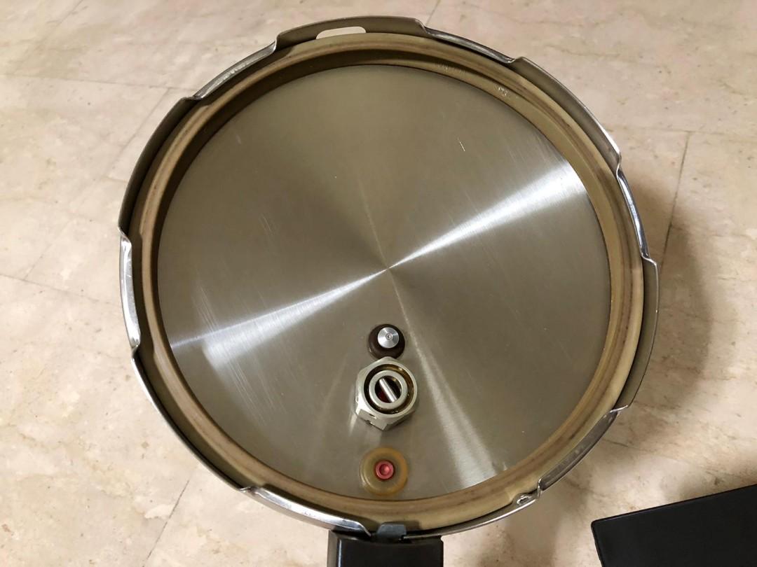 KELOmat 6L pressure cooker, TV & Home Appliances, Kitchen Appliances