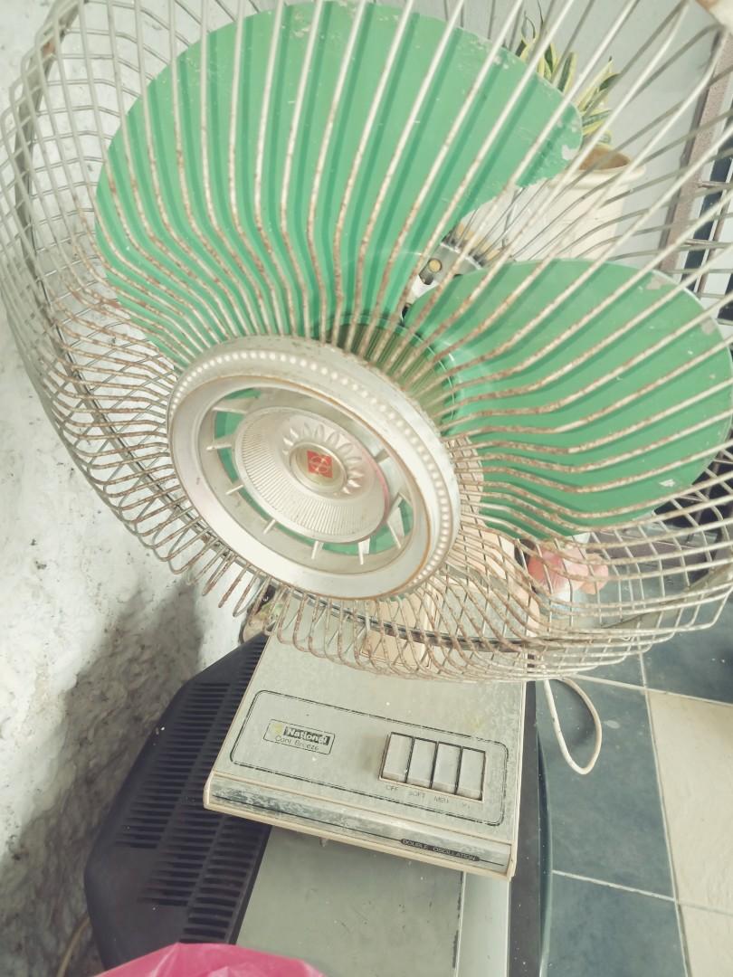 National table stand fan vintage, TV & Home Appliances, TV