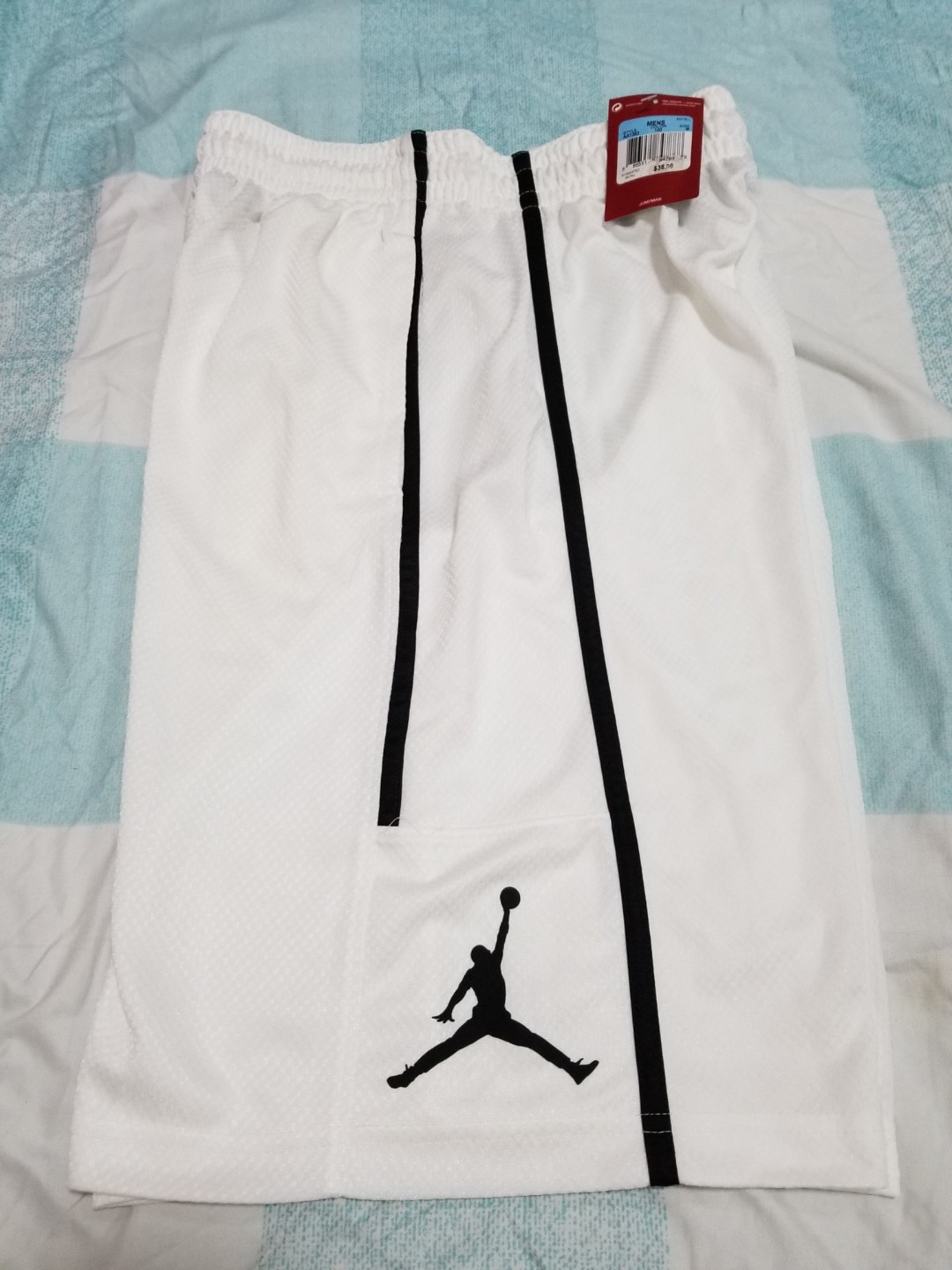 💯new Jordan shorts, Men's Fashion, Activewear on Carousell