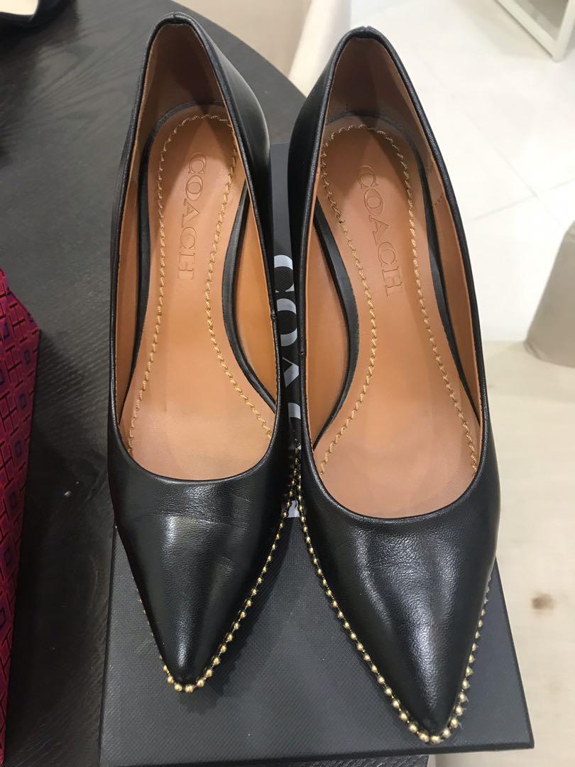 Coach black pumps online