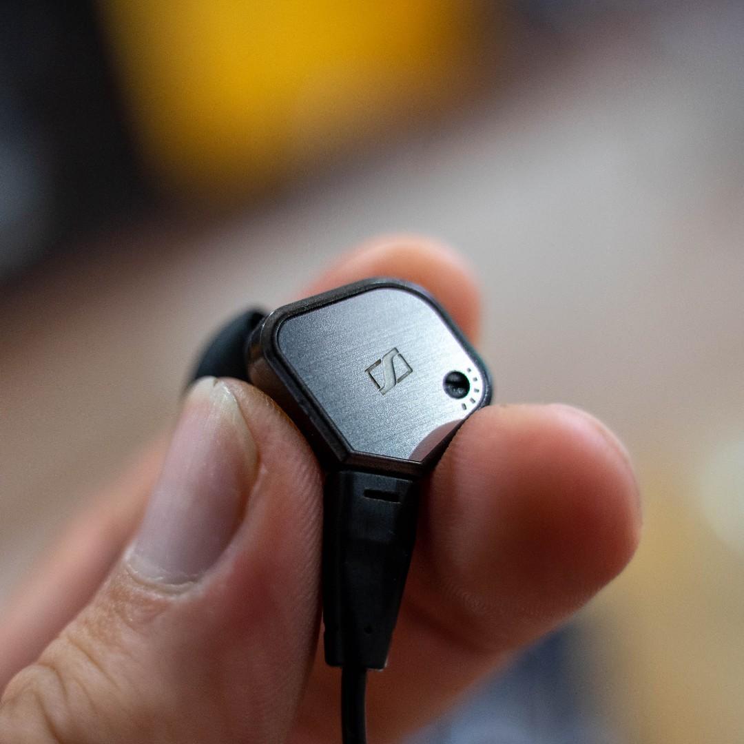 Sennheiser hotsell ie80 fake