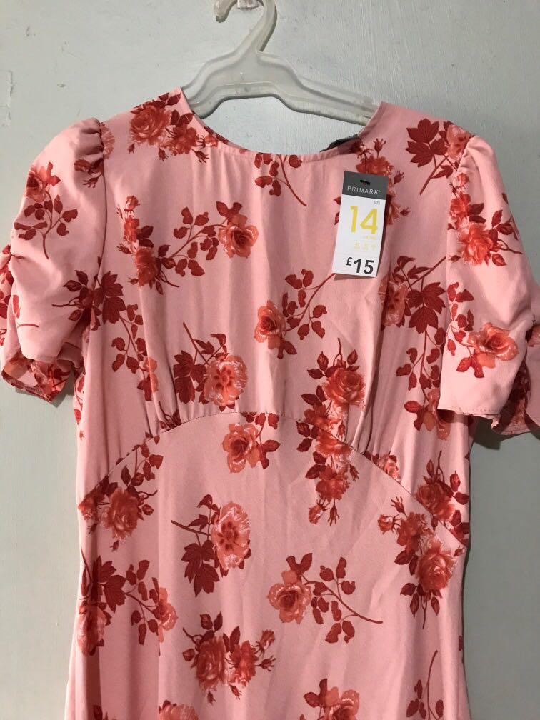 Primark floral dress (Category: Dresses) located in Pasay City. Submitted by luxebox (Listing ID 259172842, Image 2). Description: Brand new with tag Primark dress, bought in primark UK selling coz it doesn’t fit me 😢 Accepting bdo and bpi payment only .
