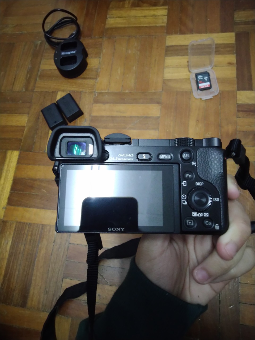 Sony A6000, Photography, Lens & Kits on Carousell