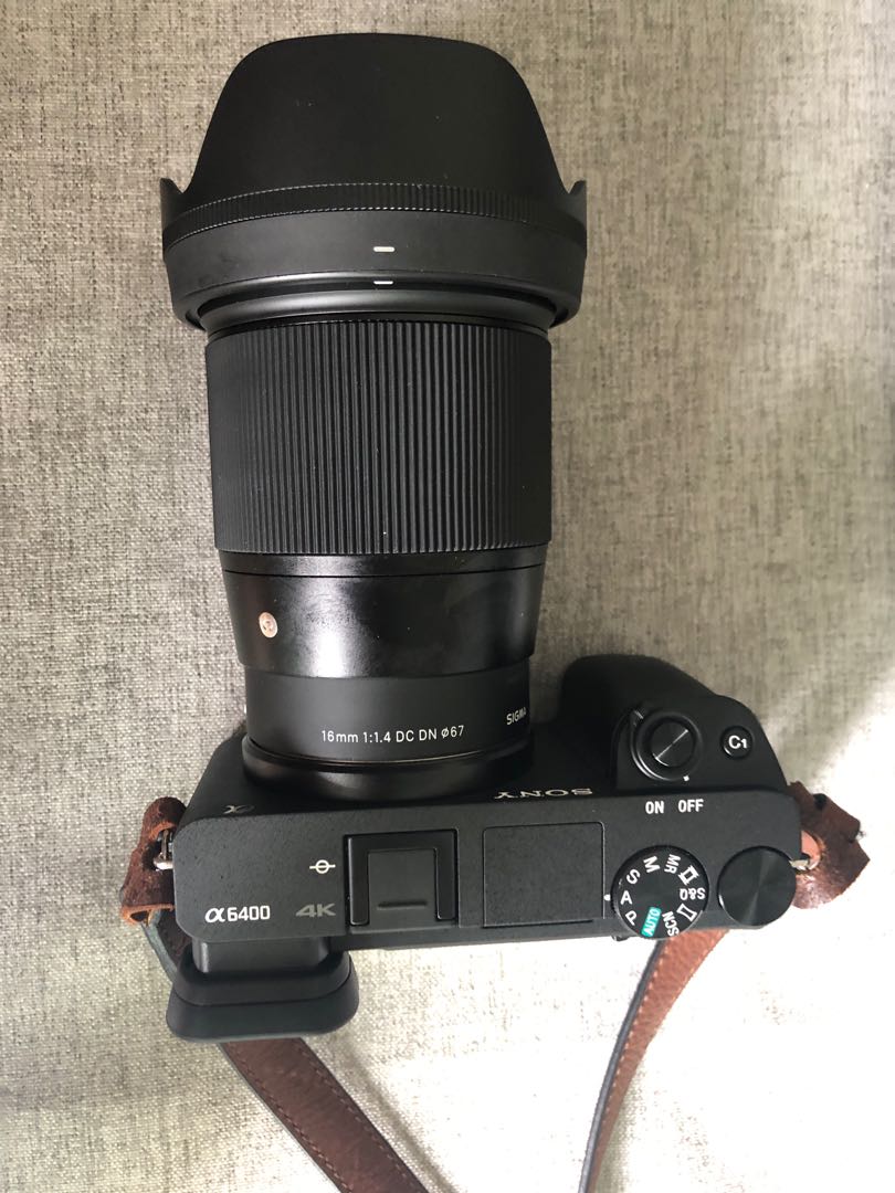 Sony A6400 Sigma 16mm F1 Combo Package: Sony A6400 Mirrorless
