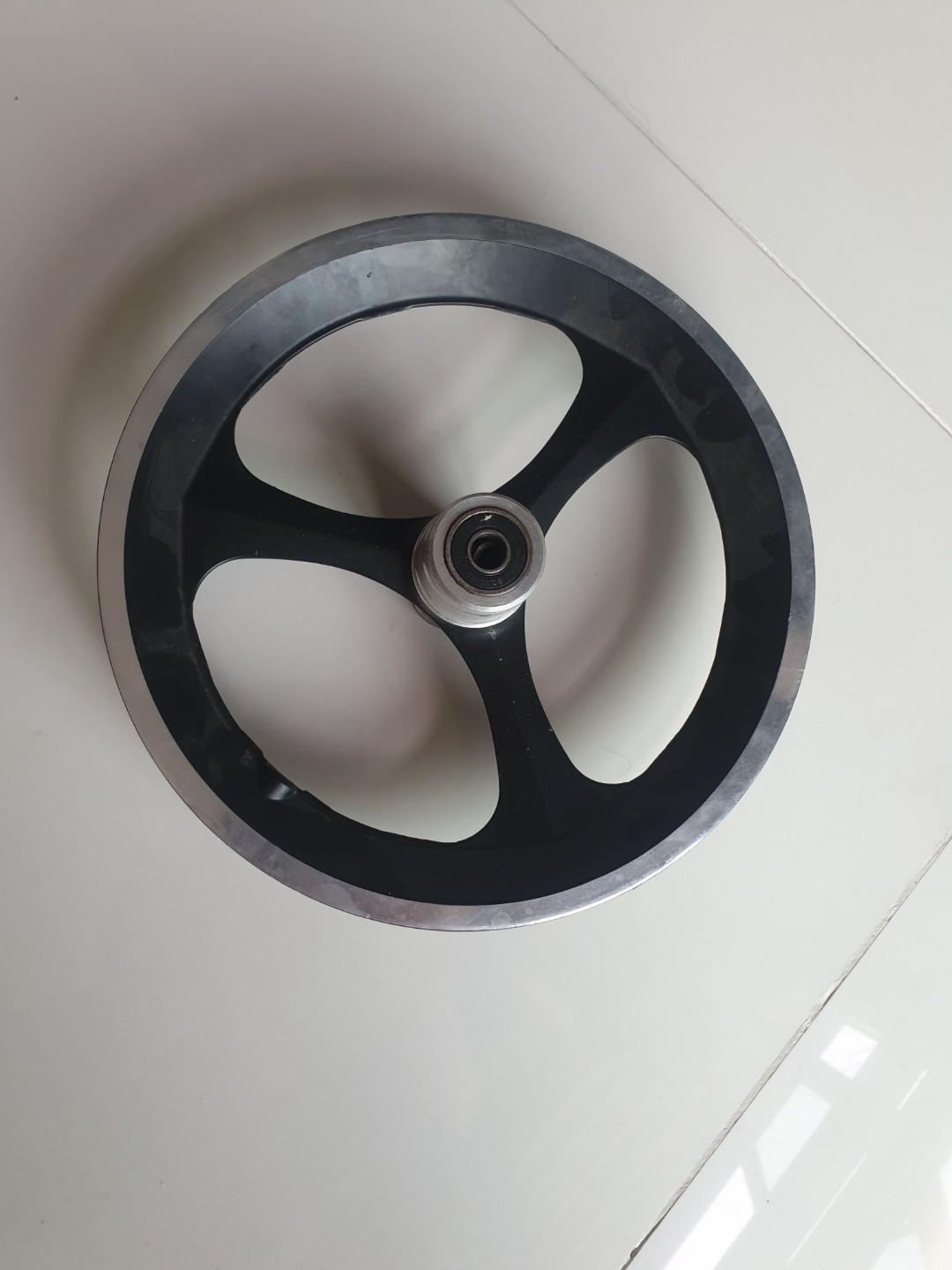 Tri Spoke 12 inch rim, Sports Equipment, Bicycles & Parts, Parts ...