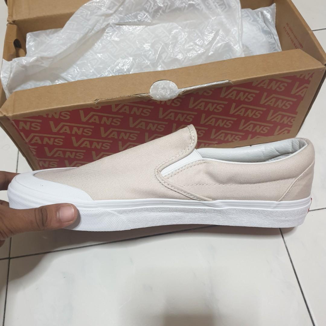 vans moonbeam slip on