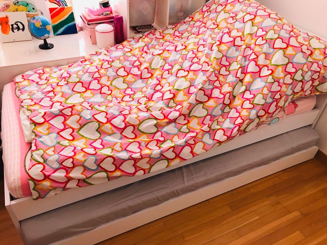 White plywood single bed frame plus roller bed pull out, Furniture