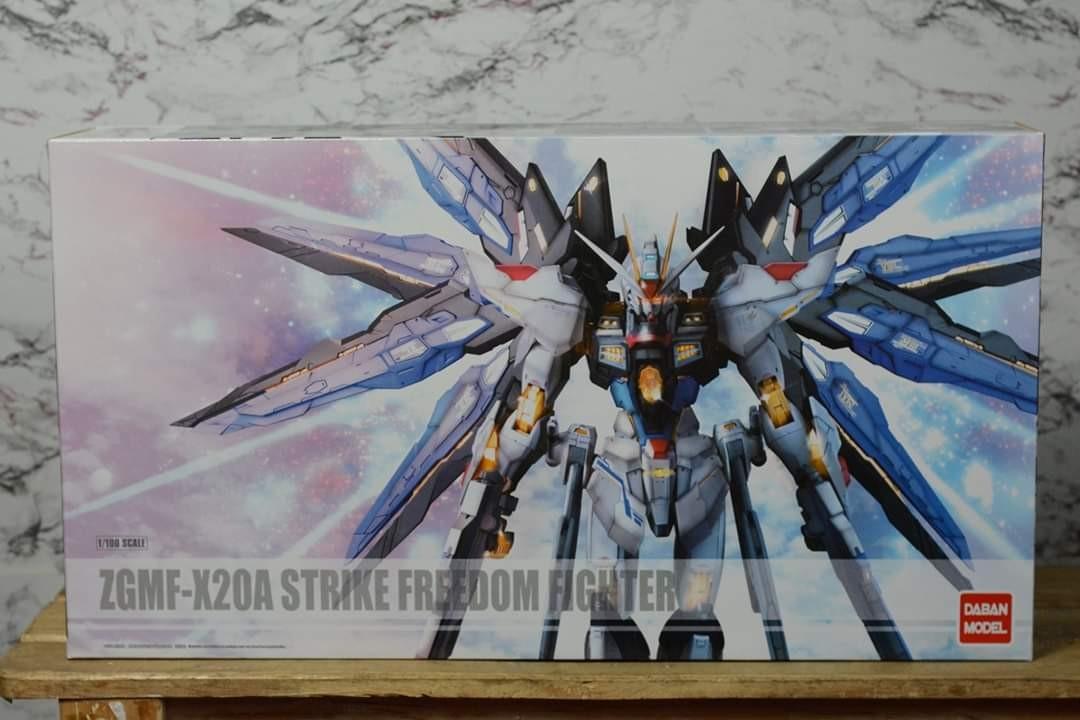 ZGMF-X20A Strike Freedom Fighter Daban model Gundam, Hobbies & Toys ...