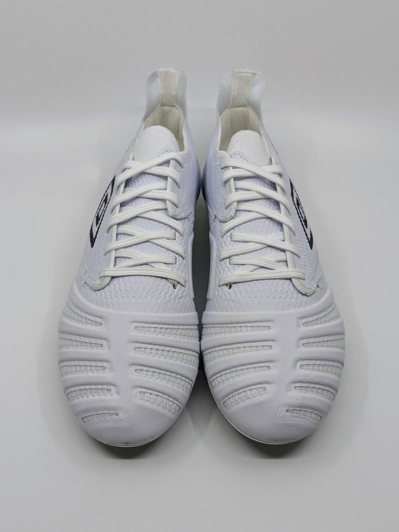 umbro accuro pro