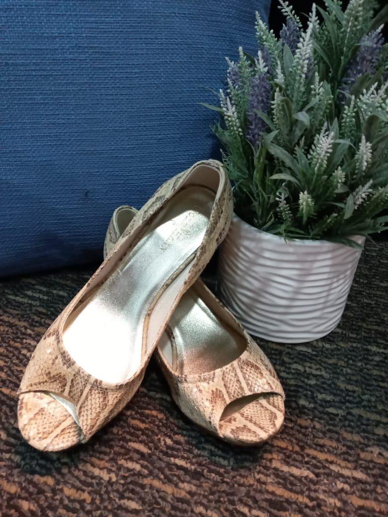 birkenstock cross town